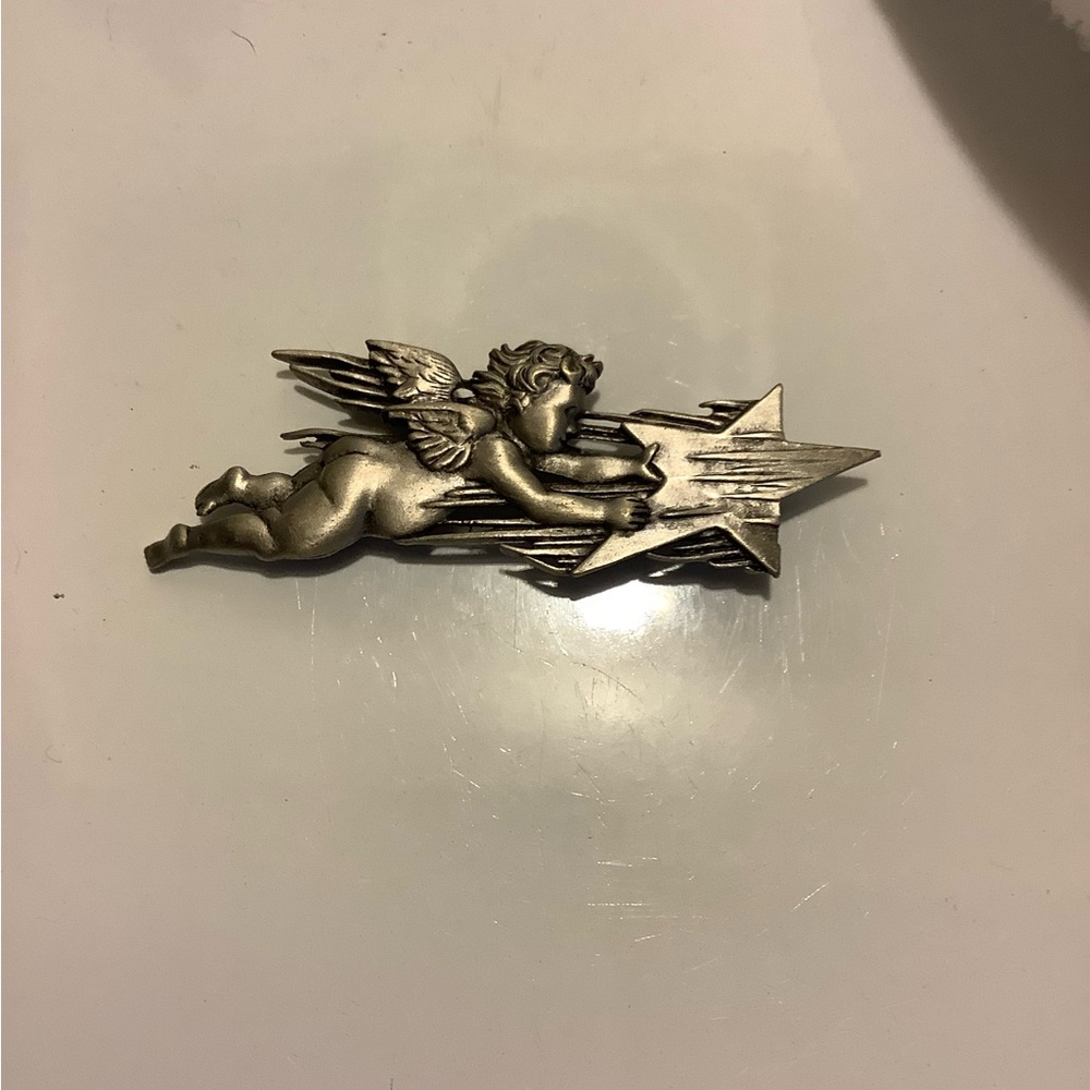 Vintage JJ Jonette brooch pin